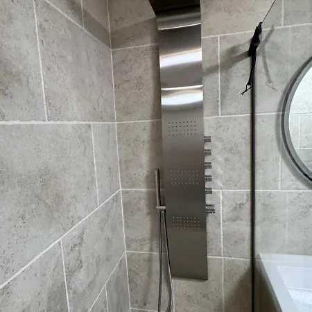Apartment Proche Gare - Balcon & Parking Prive